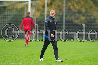 Maik Vetter (Trainer Türk Gücü Friedberg), Hessenliga - Türk Gücü Friedberg gegen FSV Fernwald, Friedberg, Sportplatz am Burgfeld, 11.10.25